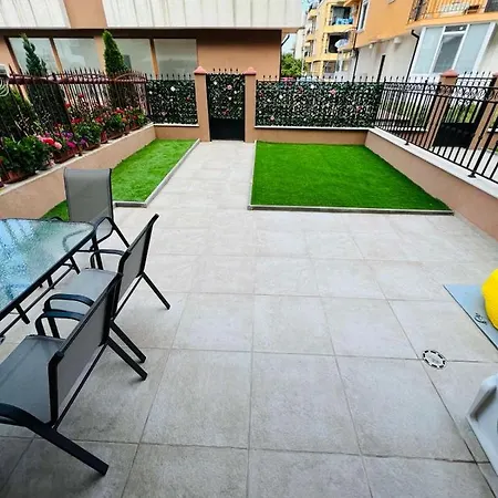 Black Sea Apartment Nesebar